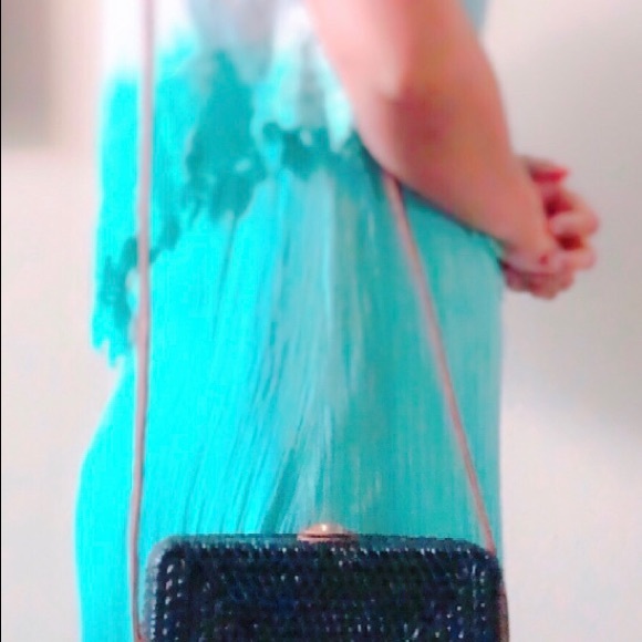 Bali Inspired Rattan Bag - Picture 5 of 6